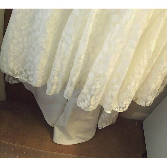 NWT Galina Davids Bridal Womens 6 Wedding Dress and Slip Lacy $600 MSRP - Picture 3 of 15
